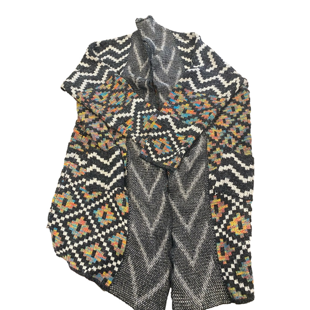 Violet Ruby sweater size medium BNWOT